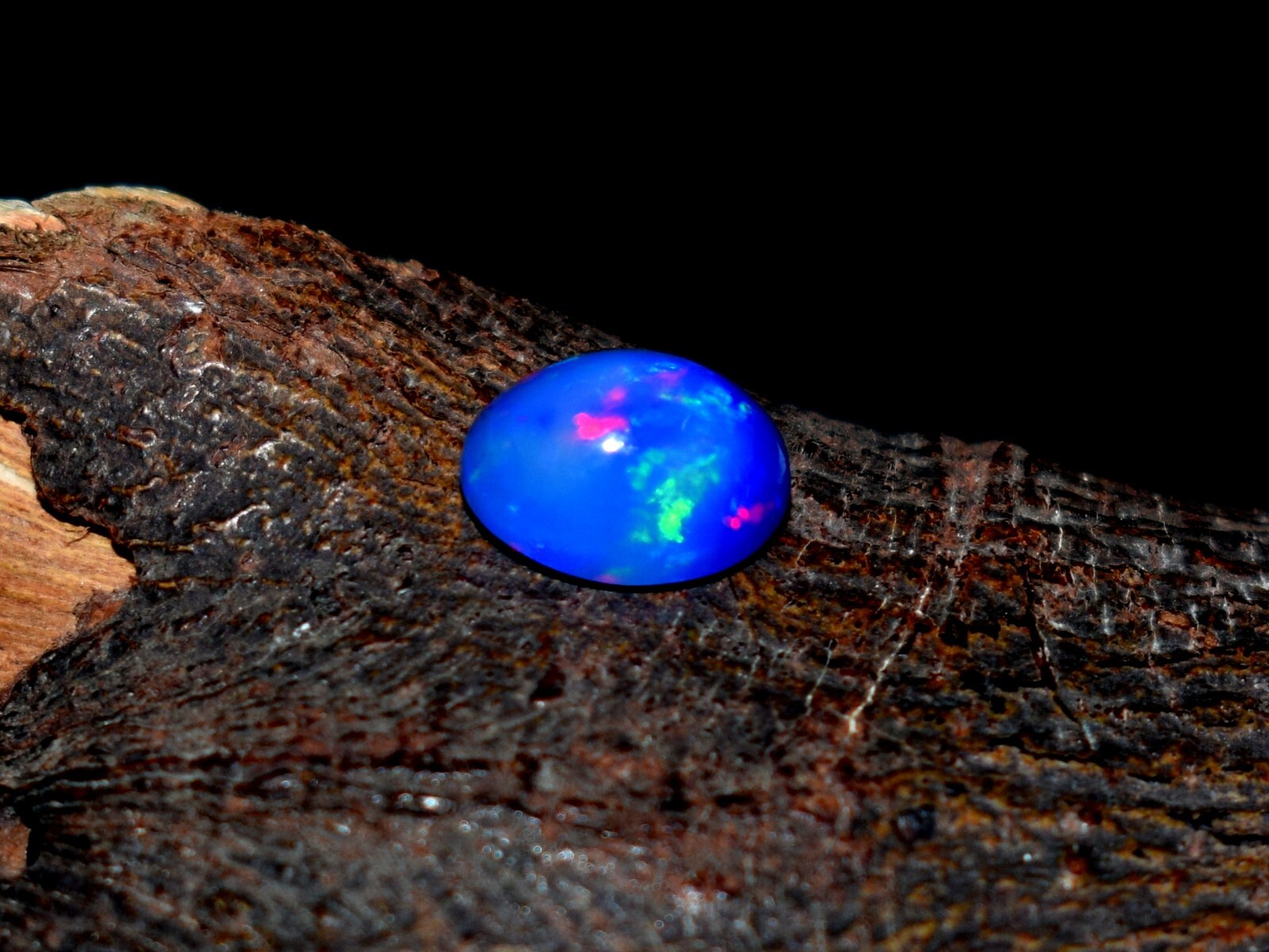 2.20Crt Natural Ethiopian Purple Opal Fire Opal Loose Gemstone cabochon F2229