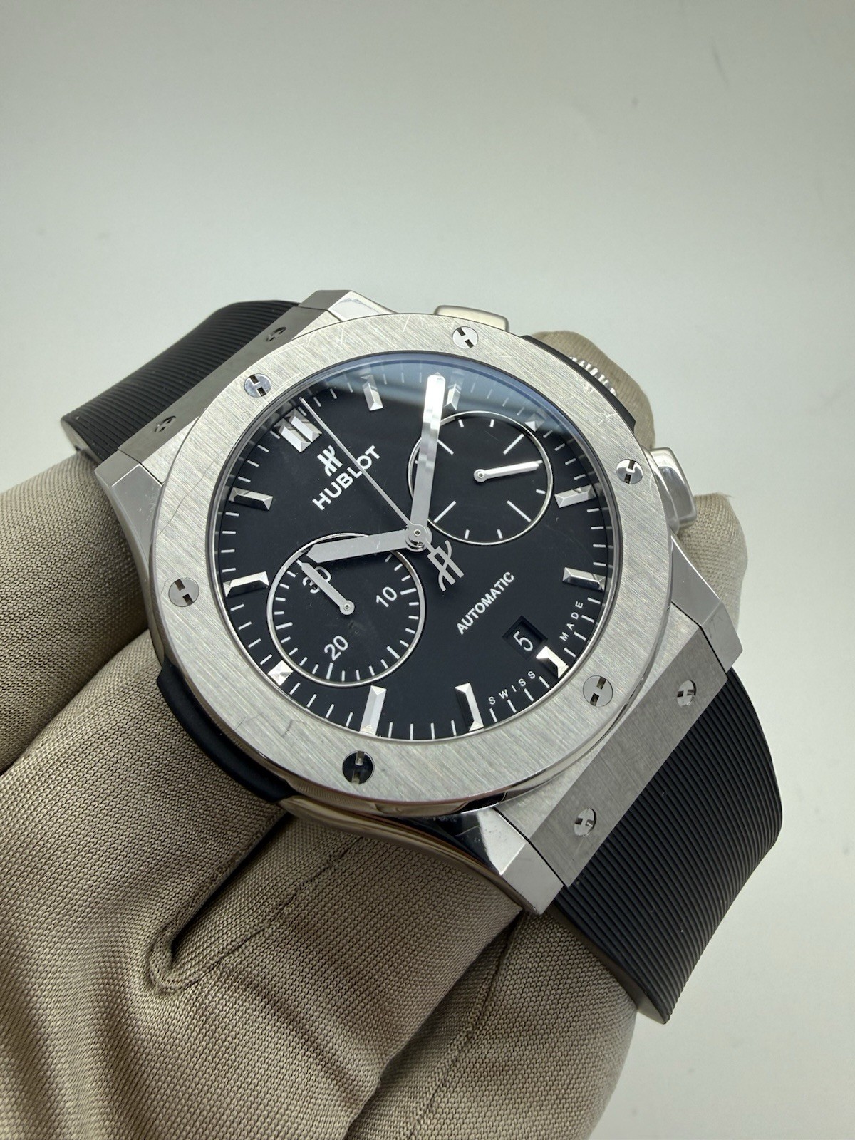 Hublot Classic Fusion Chronograph Auto Titanium Rubber Watch 521.NX.1171.RX B+P