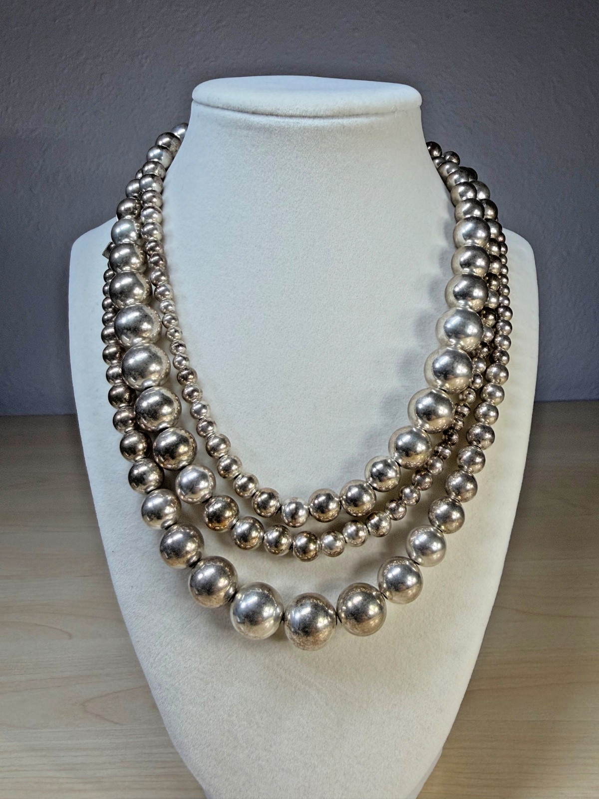 Robert Lee Morris RLM Studios Sterling Silver LARGE Graduated Bead Necklace 55in