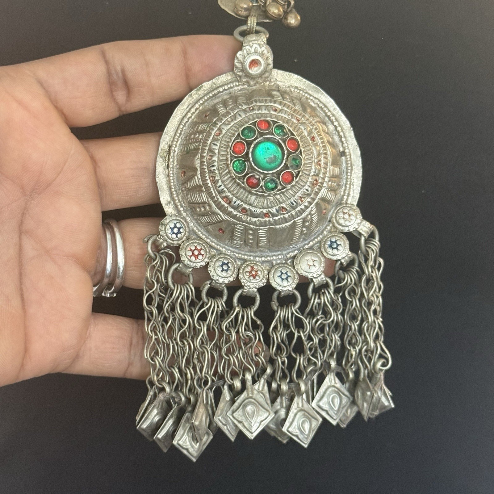 Silver Tone Rope Chain Statement Necklace Round Charm Pendant Red/Green Tassel