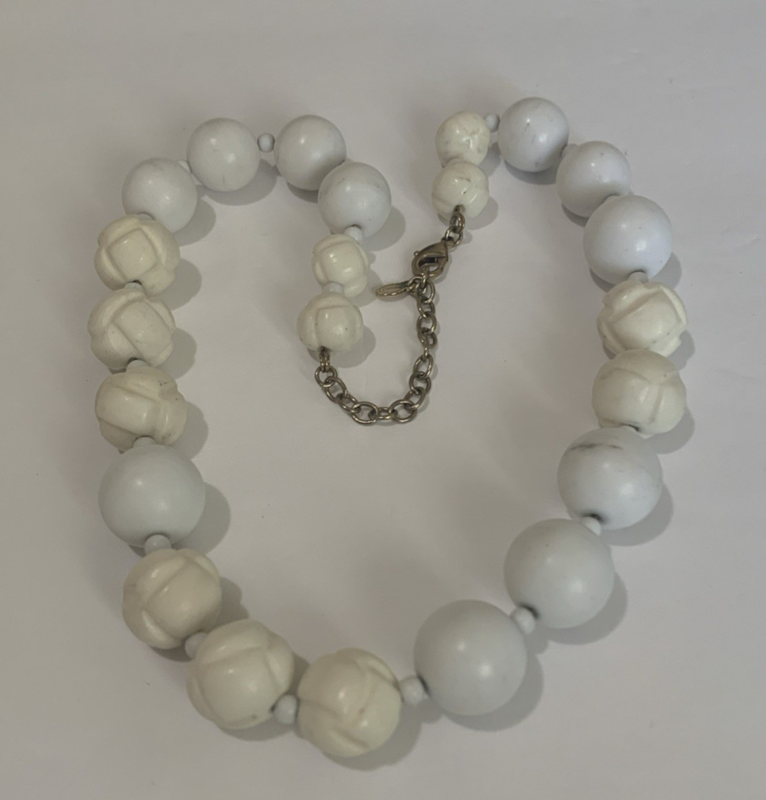Vintage Monet White & Cream Plastic Bead necklace. N48