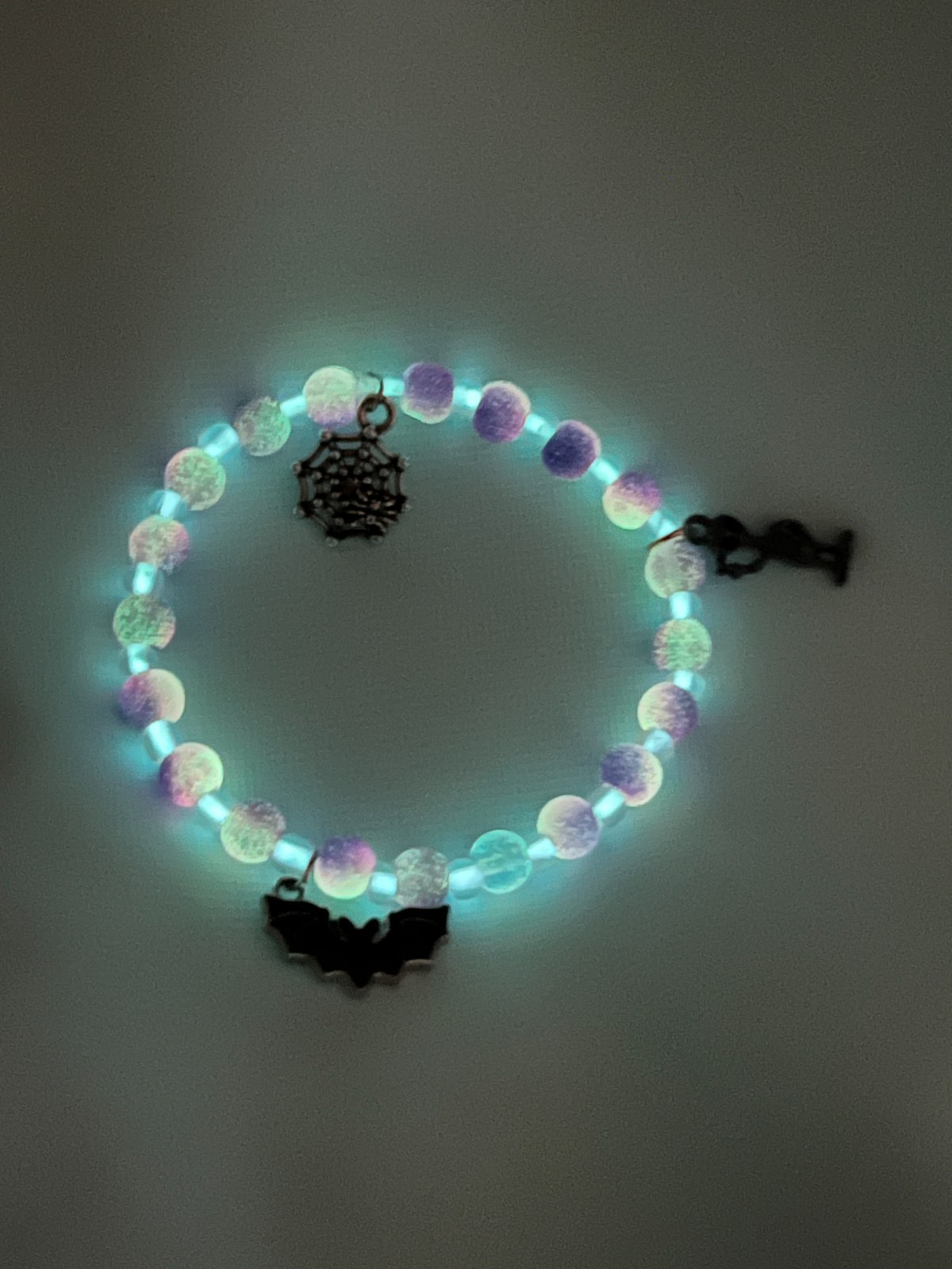 Kids Glow-in-the-Dark Spooky Sci-Fi Charm Stretch Bracelet | Alien, Bat & Spider