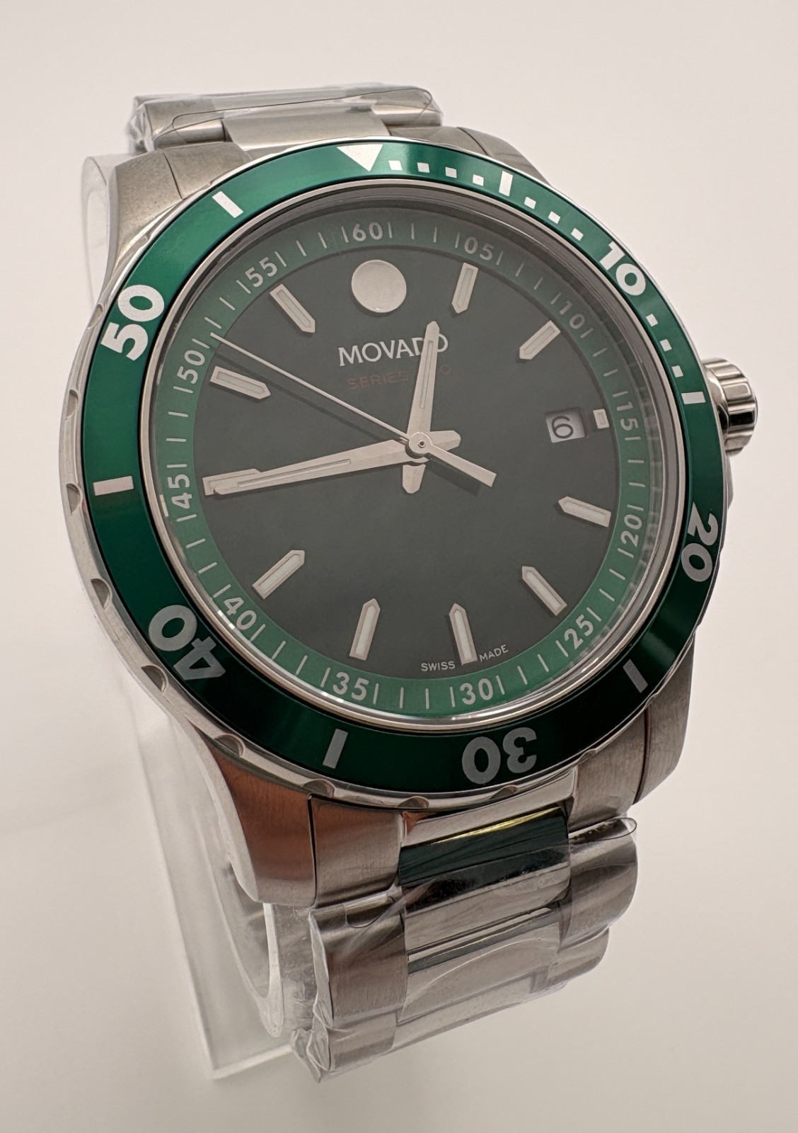 Movado 2600136 Series 800 Green Dial Stainless Steel Quartz Men’s 40mm Watch