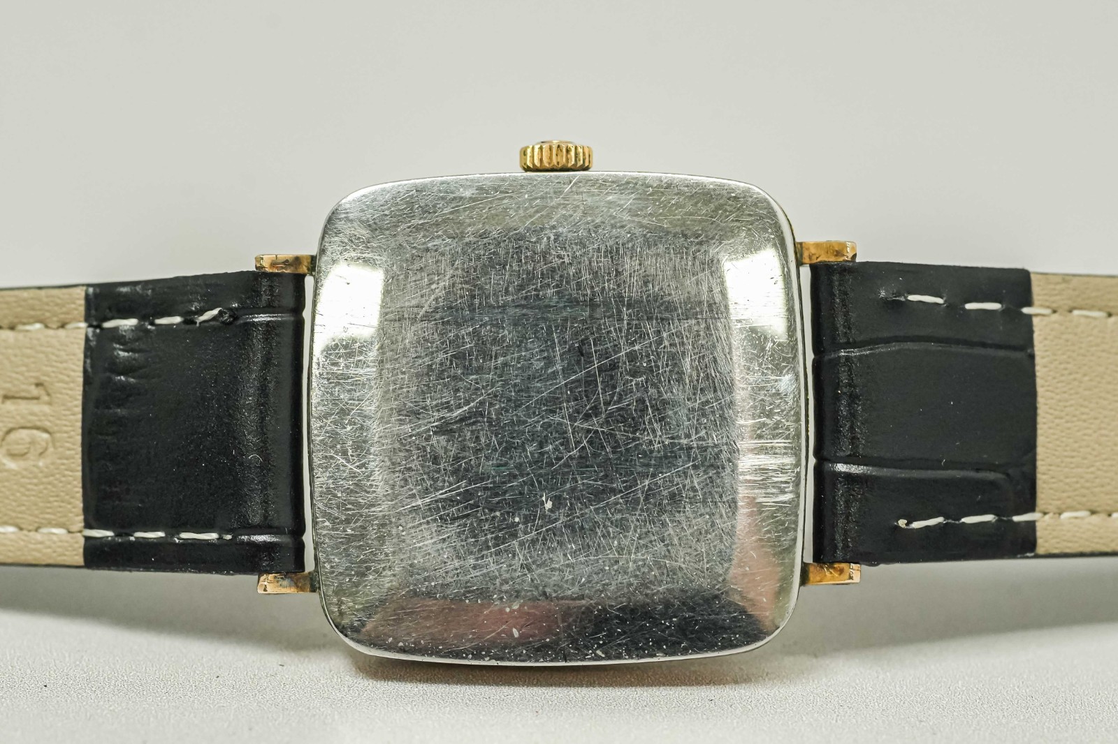 *Vintage 1975* OMEGA Geneve Cal.625 Manual Winding Roman Gold Square 26mm Men’s