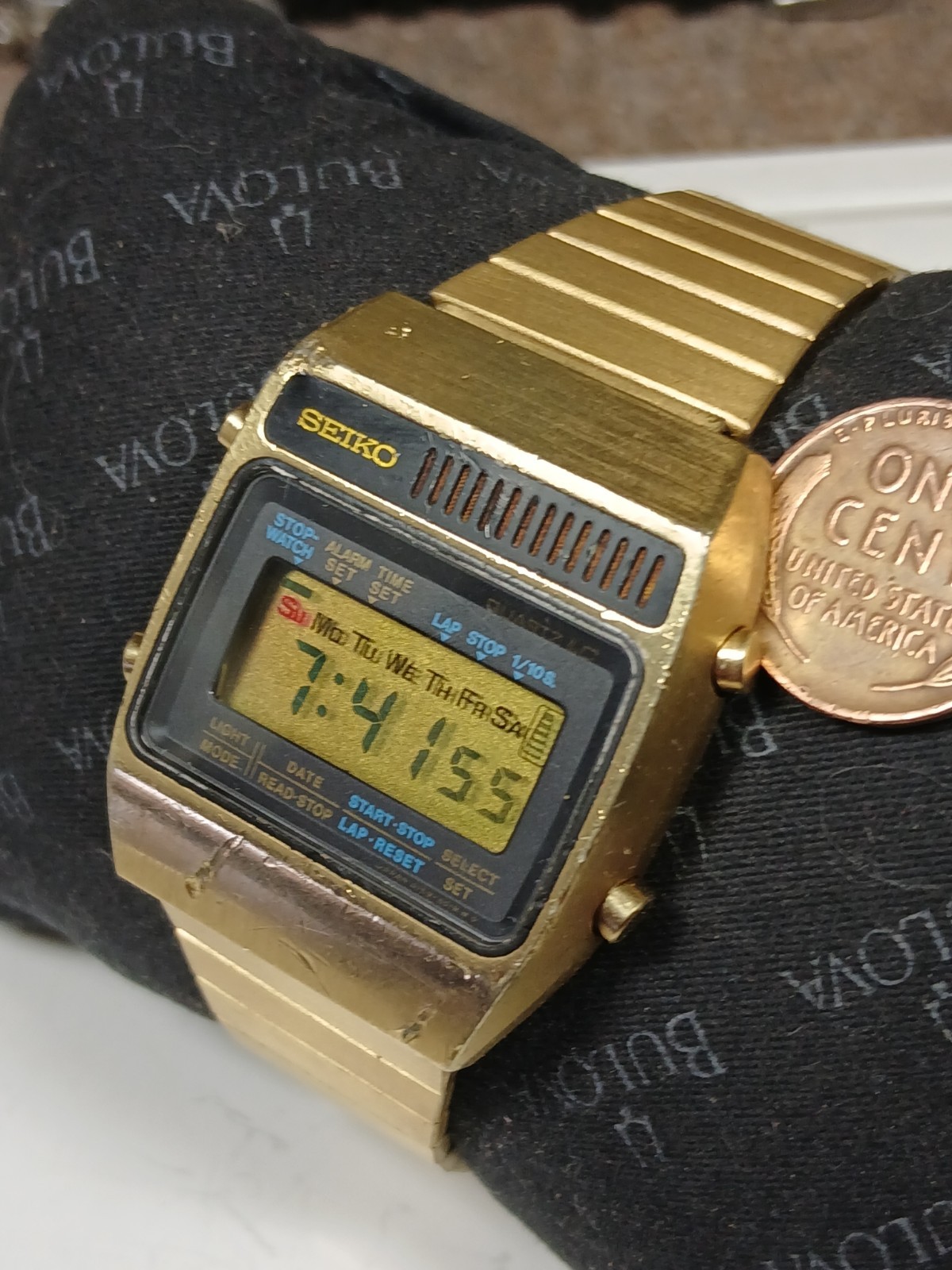 Working Vintage Seiko A159-5019-G Alarm Quartz Men’s Digital Wristwatch
