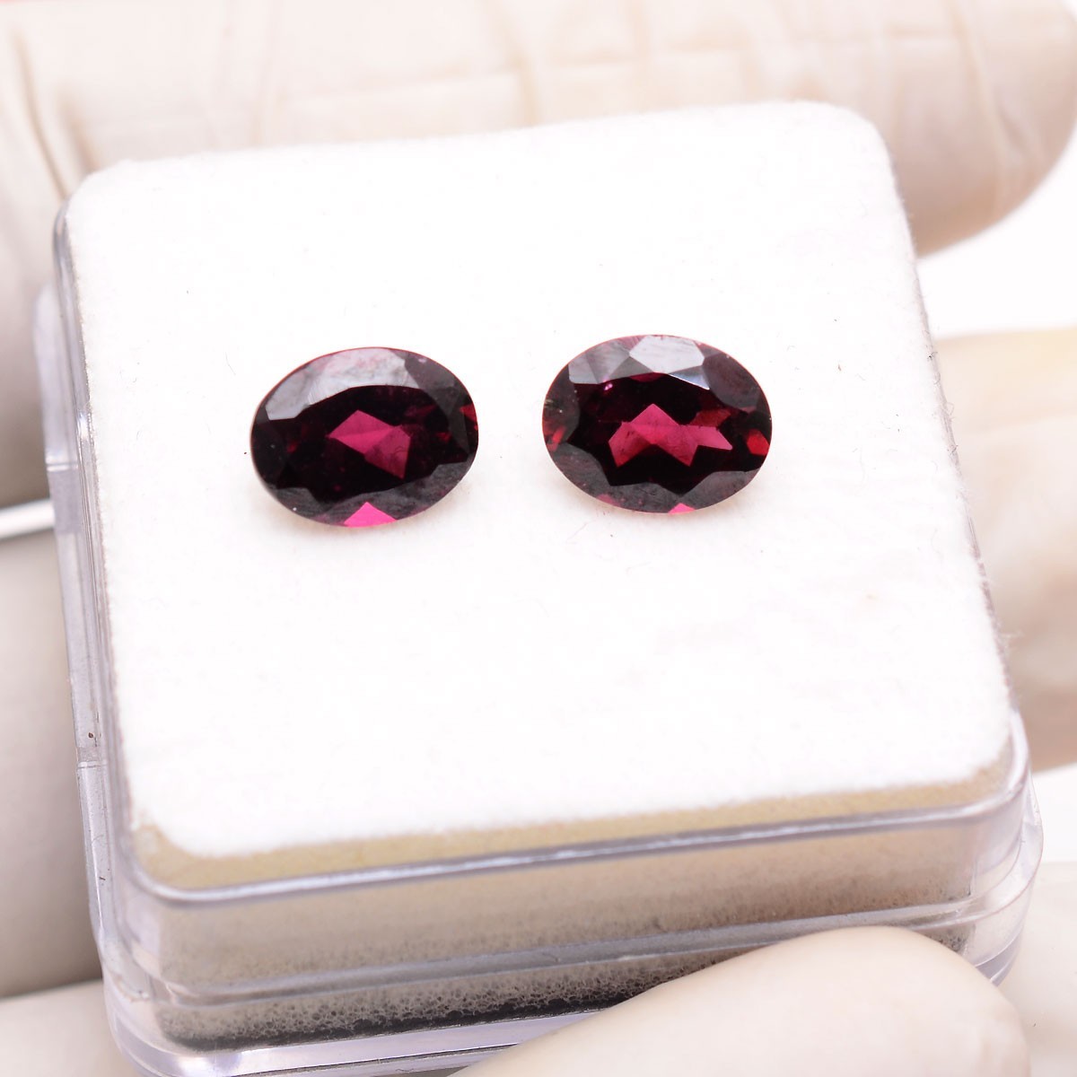 VVS 2 Pcs Natural Rhodolite Garnet Top-Grade 9mmx7mm Oval Cut Loose Gemtones Lot