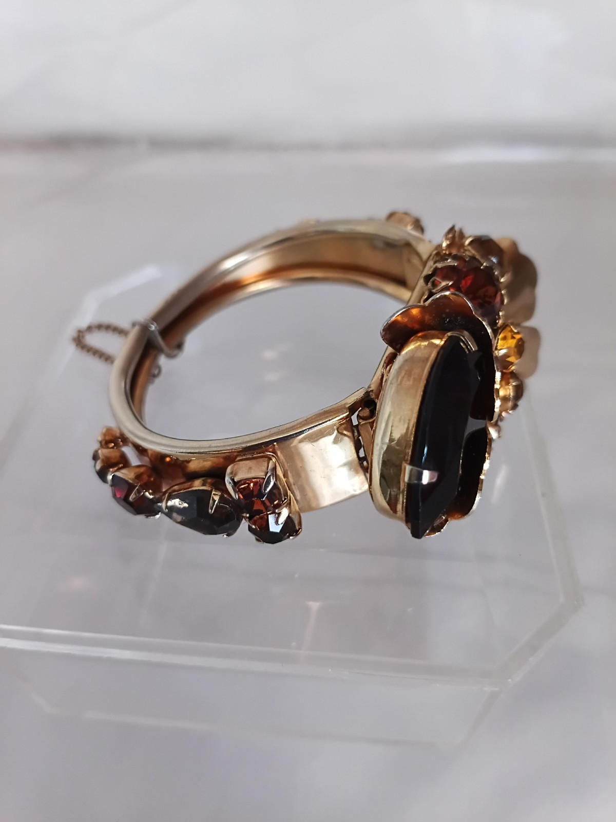 Vintg Carnegie, Caviness, Hobe Unsigned Rhinestone Clamper Bracelet Earrings Set