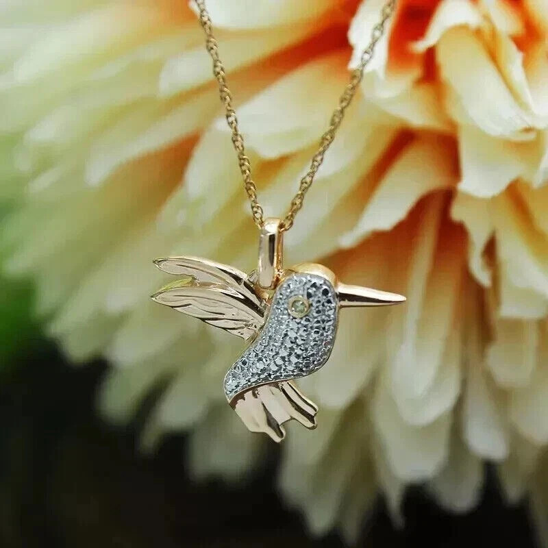 1Ct Round Cut Simulated Diamond 925 Sterling Silver Women’s Hummingbird Pendant