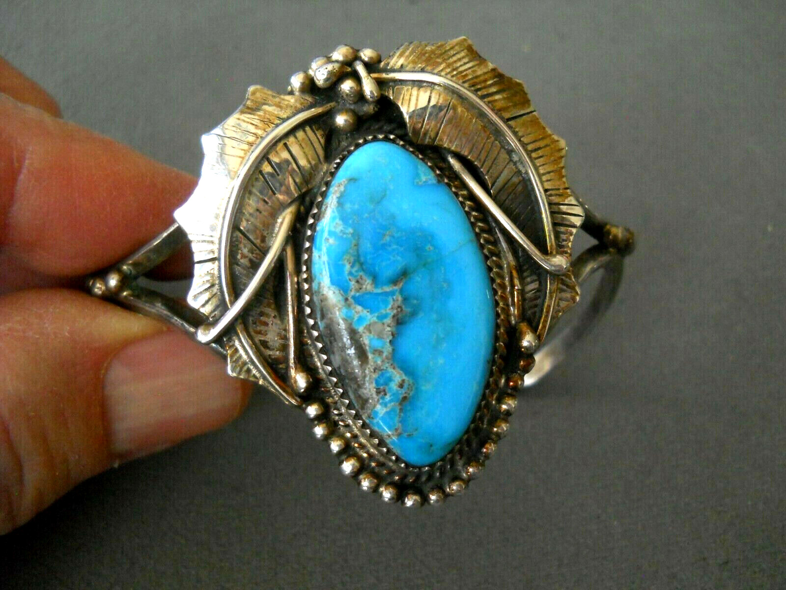 Southwestern Native American Navajo Rich Blue Turquoise Sterling Silver Bracelet
