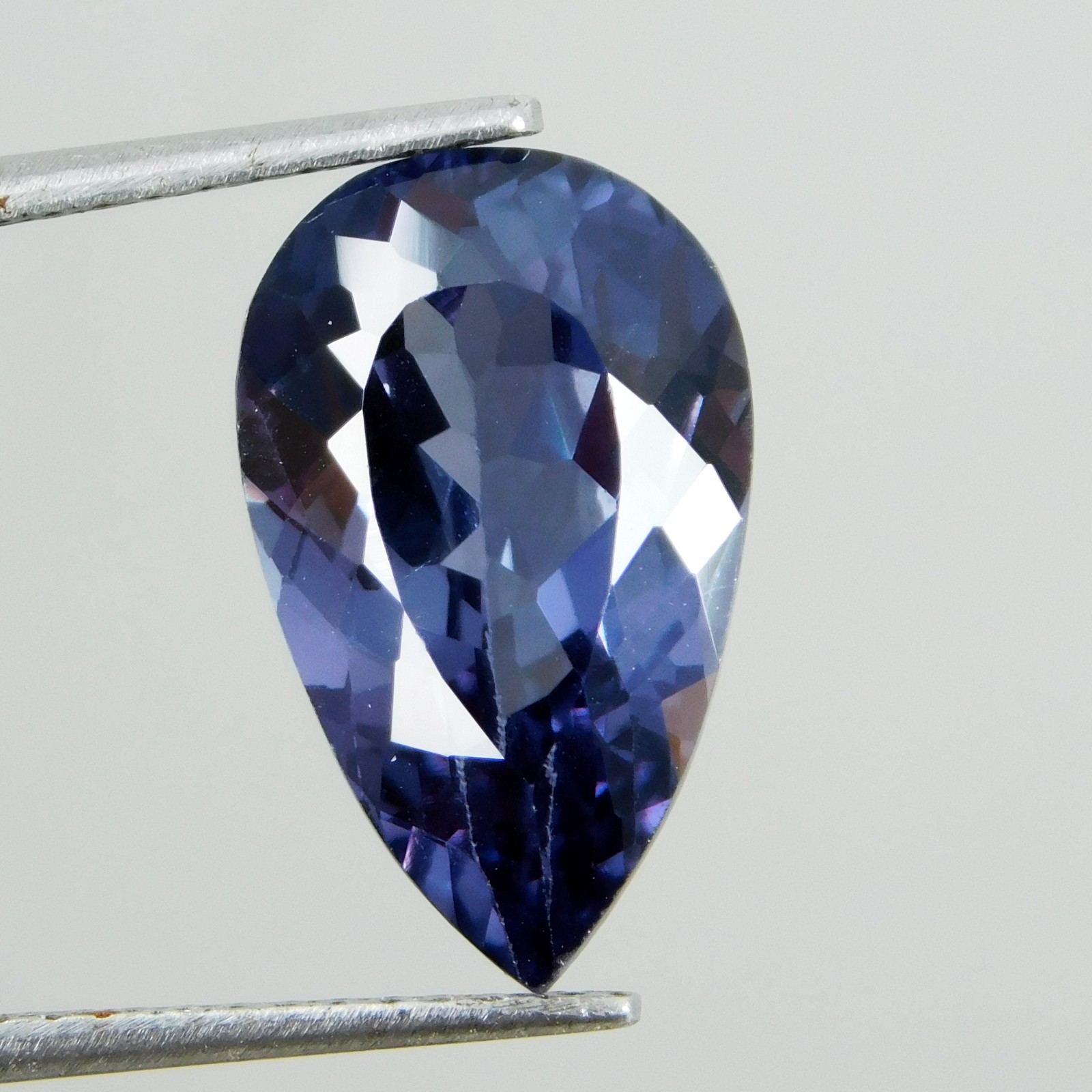 Certified 6.45 Cts Natural Color Change Alexandrite Gemstone From Tanzania