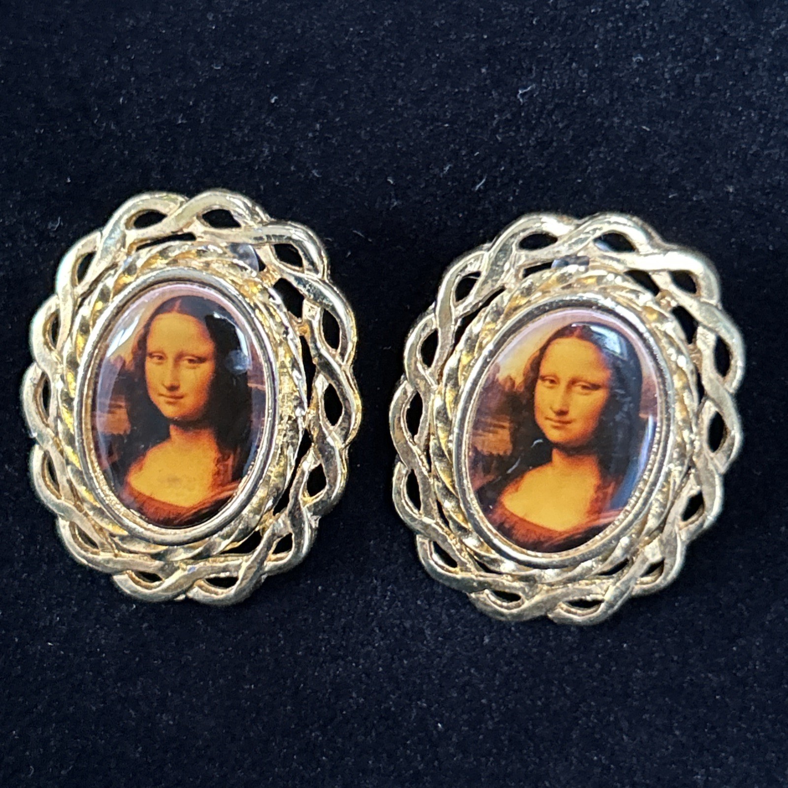Vintage Mona Lisa Earrings Gold Tone Brass Posts Pierced 1”