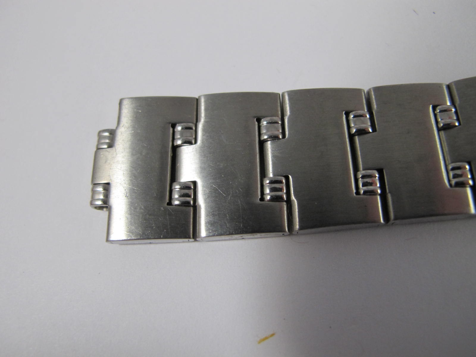 SEIKO MENS ALL STAINLESS Z CLASP 20MM BAND WITH 10.8MM TIPS