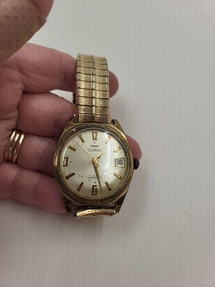 Vintage 1950s-60s Waltham 17 Jewel Gold Tone Mechanical Wristwatch *Running*