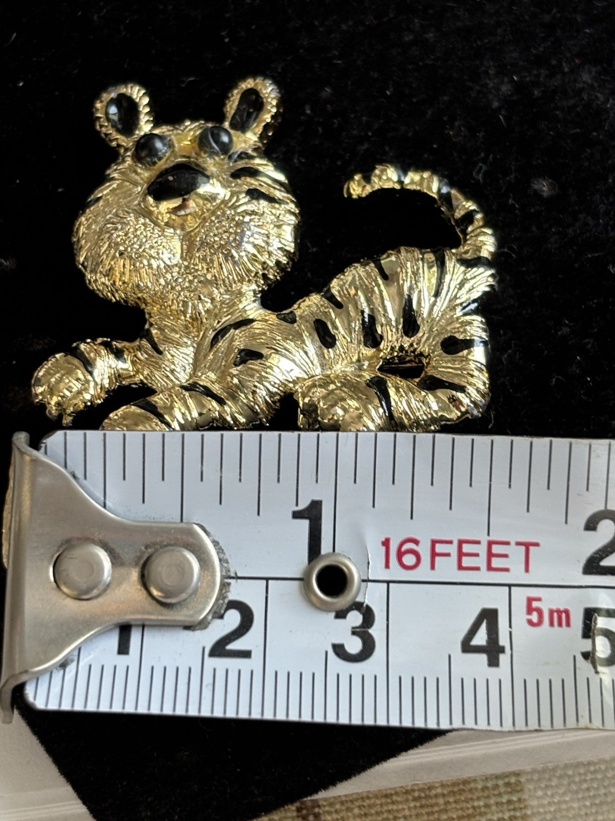 Vtg Gerry’s Yellow Black Tiger Cat Brooch