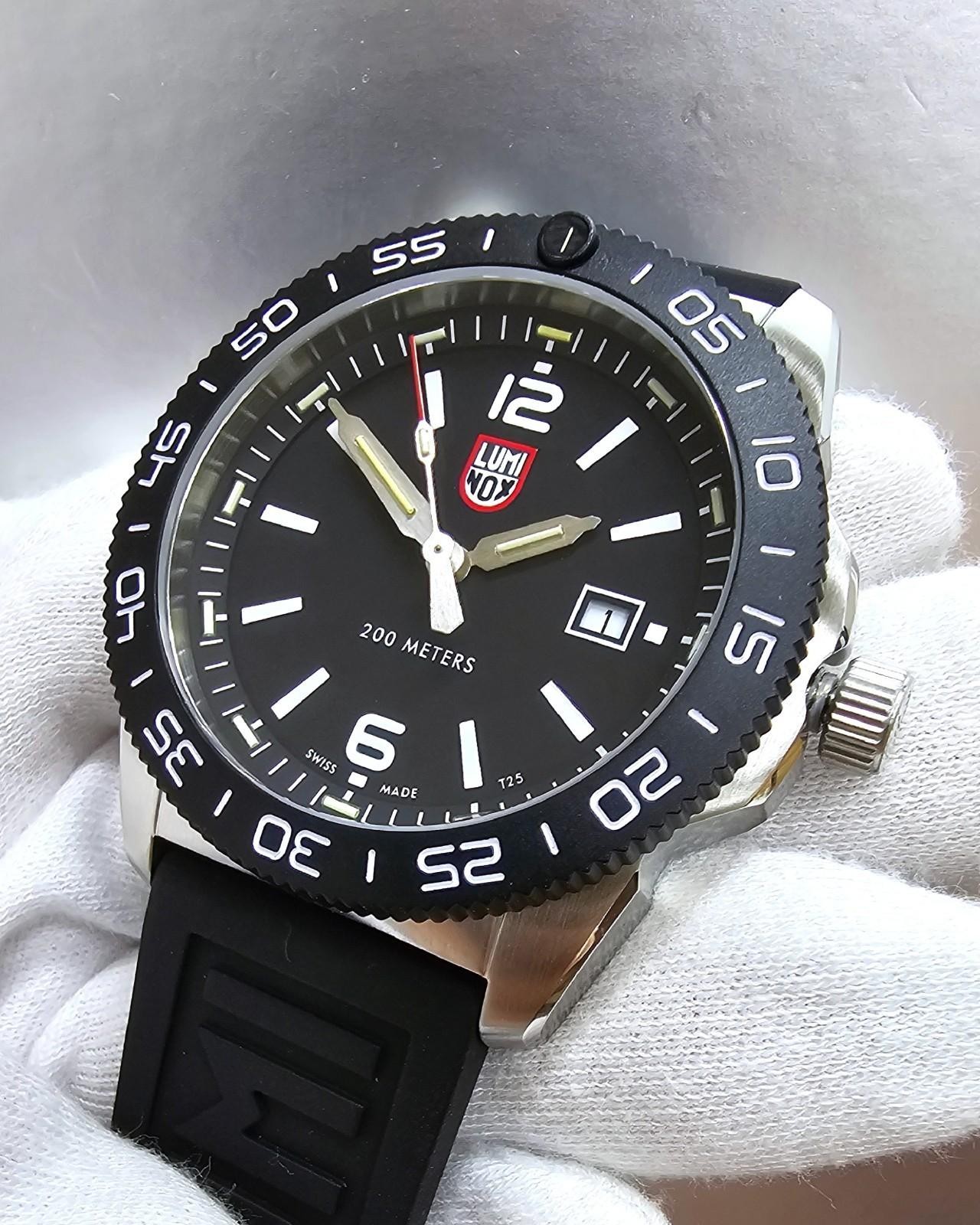 Luminox Pacific Diver Quartz 44mm Black Dial Rubber Men’s Watch XS.3121.1