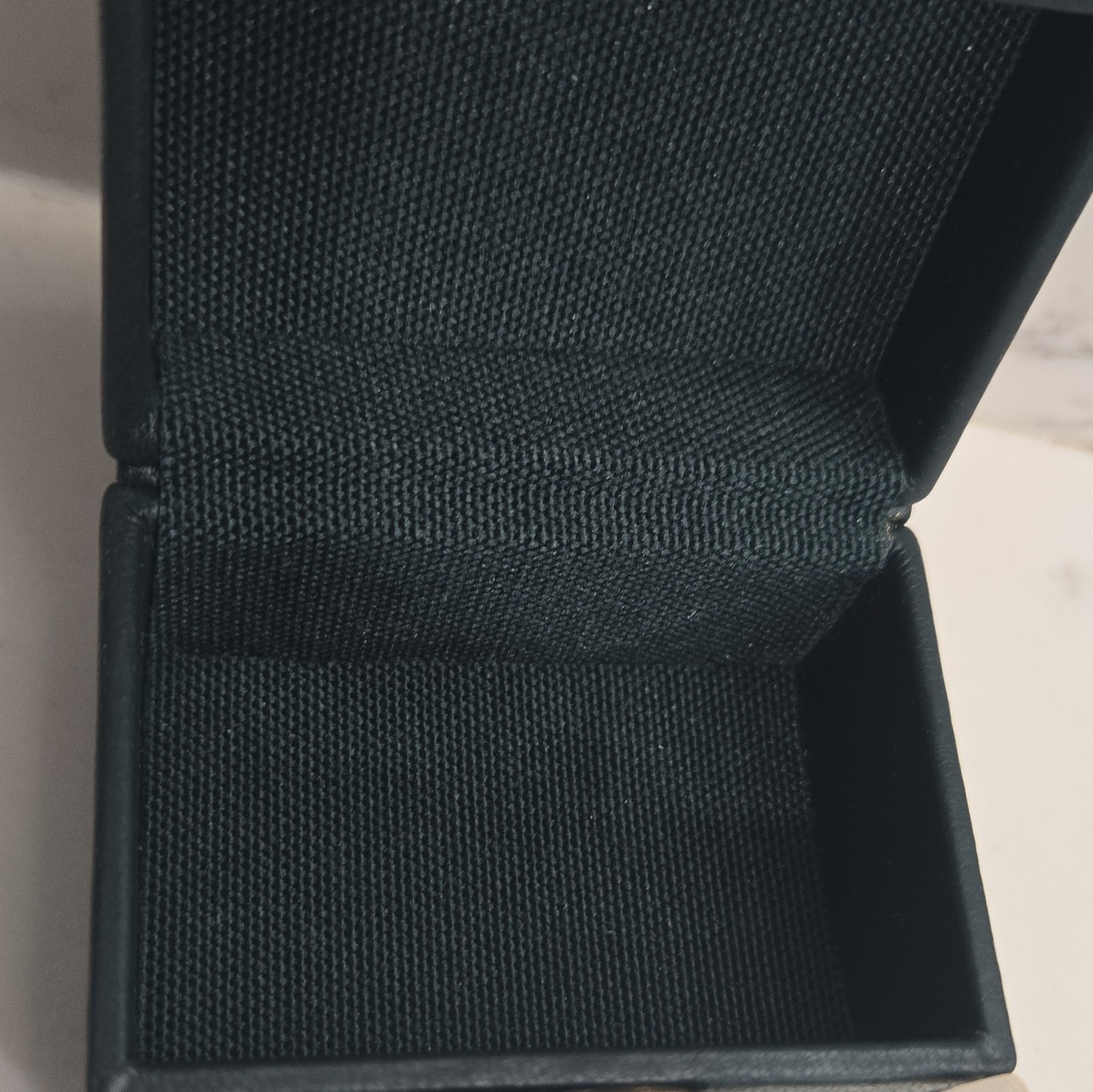 La Mer Hunter Green Faux Leather Lined Fabric Ring Jewelry Box Square 2 in 1pc