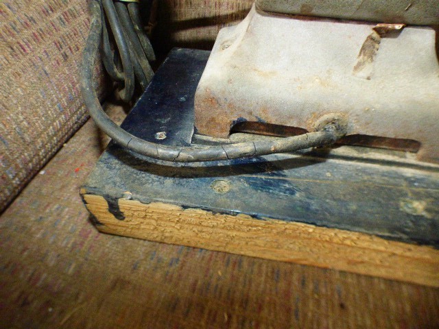 FOREDOM MODEL #1 B&G BENCHTOP VARIABLE SPEED BUFFER GRINDER