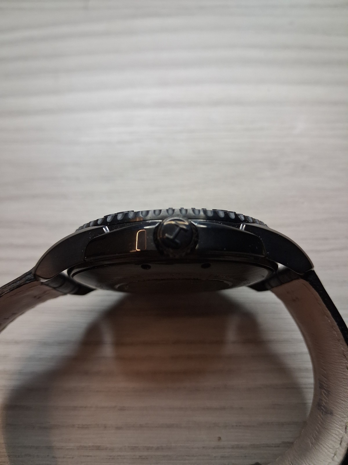 Hamilton Jazzmaster Seaview Automatic H377850 Black PVD 44mm Swiss Automatic