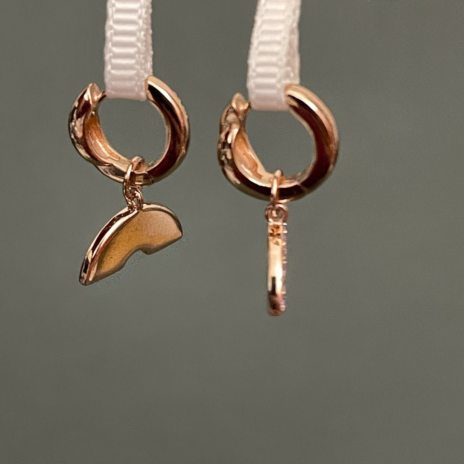 Rose Gold Pink Multicolor Rhinestones Women’s Fashion Hoop Earrings NWOT