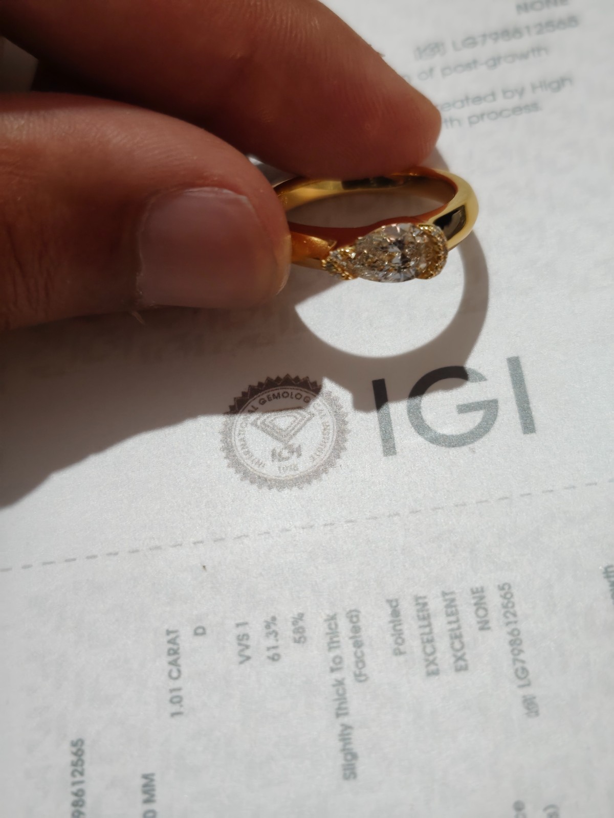 18K Yellow Gold Solitaire Ring 1.01ct Pear Diamond (Brown) IGI Size 5,6,7,8,9,10