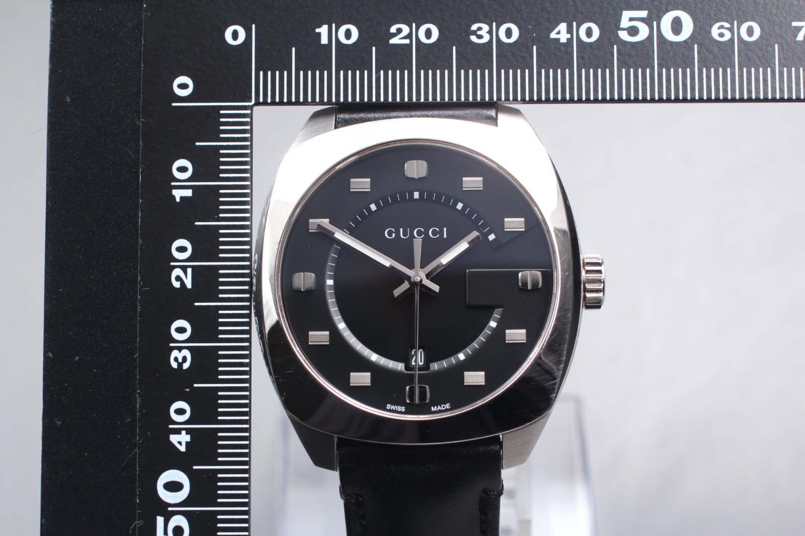 [Exc+5] Gucci GG2570 YA142307 Quartz Black Dial Date 40mm Men’s Watch from Japan