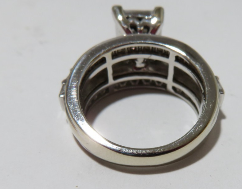 14K WG DIAMOND CLUSTER ENGAGEMENT RING 1.00 tcw SZ 5.25 7.36 grams (G134688-1)