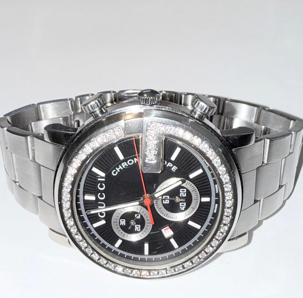 GUCCI MENS 101M CHRONOSCOPE LAB GROWN DIAMOND WATCH (PARTS/REPAIR)