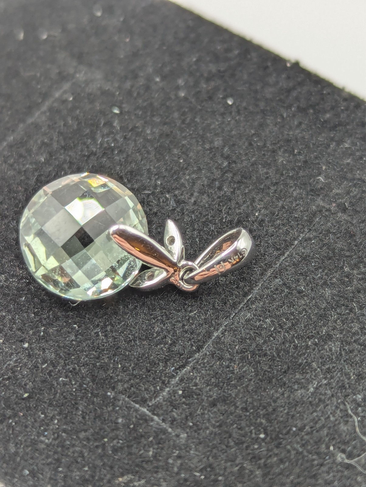 Peora 14k white gold diamond and green amethyst pendant