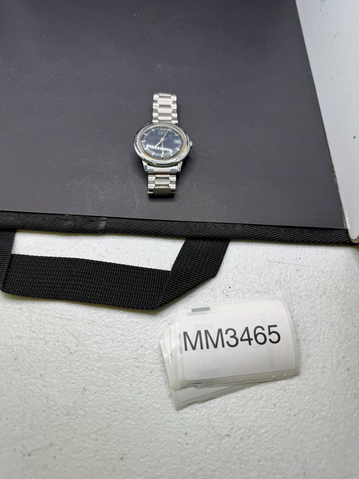 Vintage TIMEX Men’s Electric Dynabeat Black Dial Silver Tone Quartz Watch 30mm