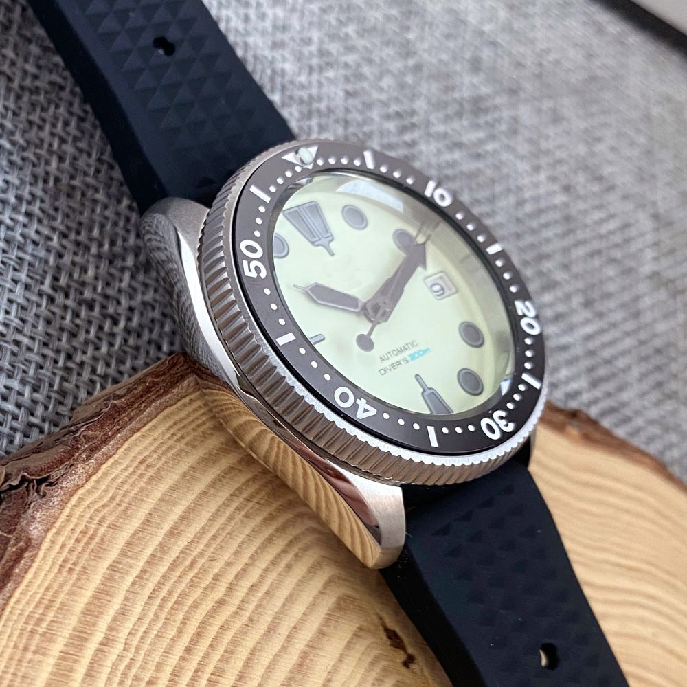 Full Green Luminous Dial 200M Dive Mechanical Watch Men 37mm NH35/NH36 Sapphire