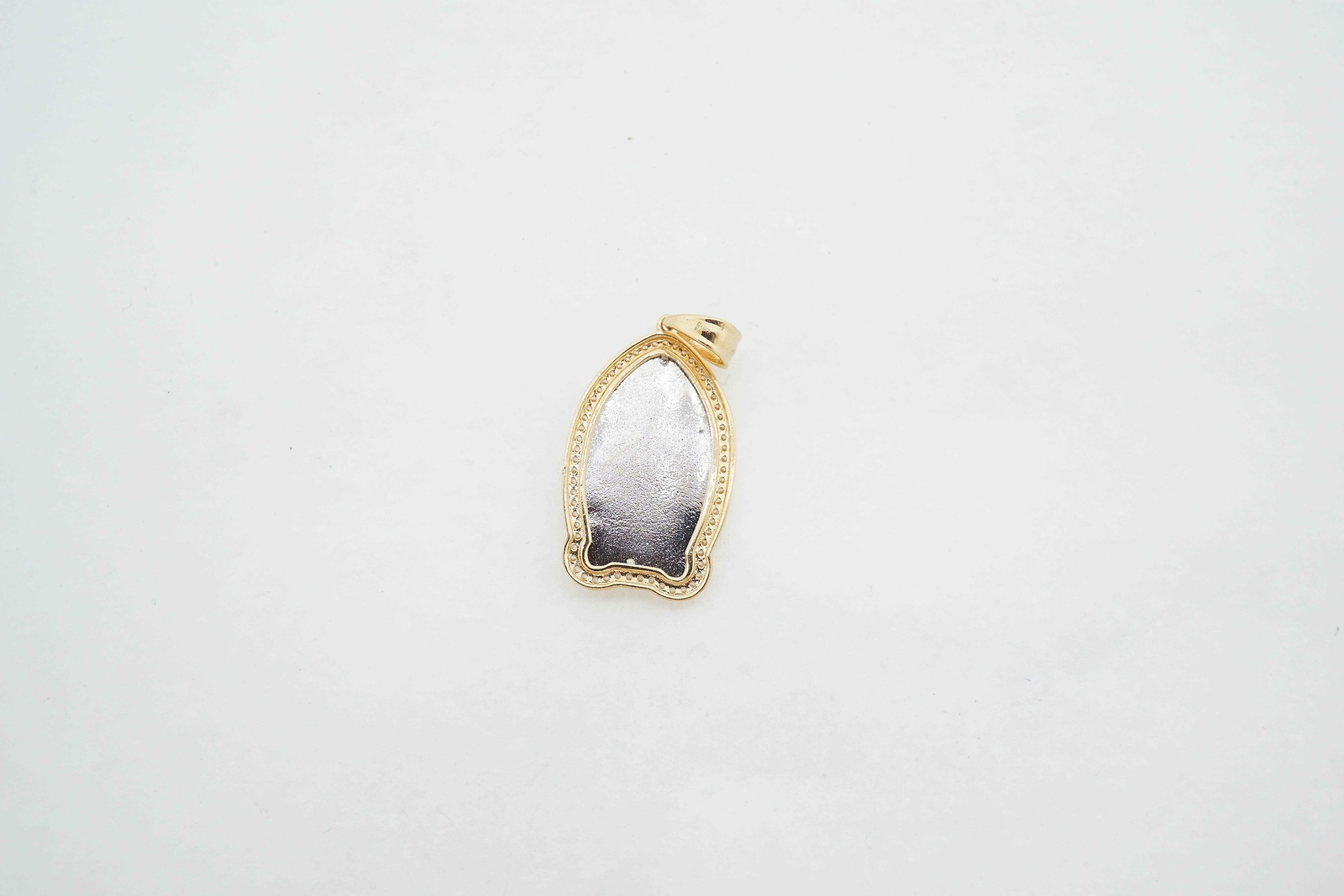 14k Multi-Tone Gold Men’s Pendant Charm Estate Sale White 1.49 4.10g