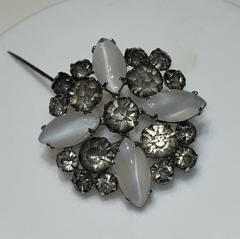 Vintage Rhinestone & Opalite Brooch/pendant 1.25″ x 1.25″ Bling