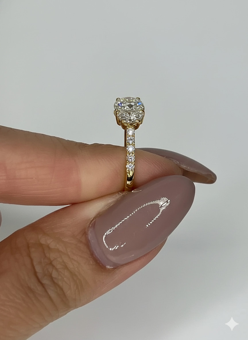 Diamond Wedding Ring 4 Carat Lab Grown Oval Cut IGI E F VVS CVD 14k Yellow Gold