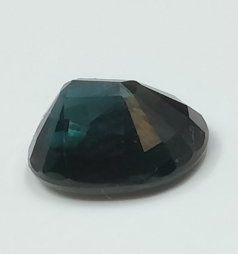 Blue Sapphire 1.52 Carat Oval Genuine Very Slight Purplish to Greenish blue