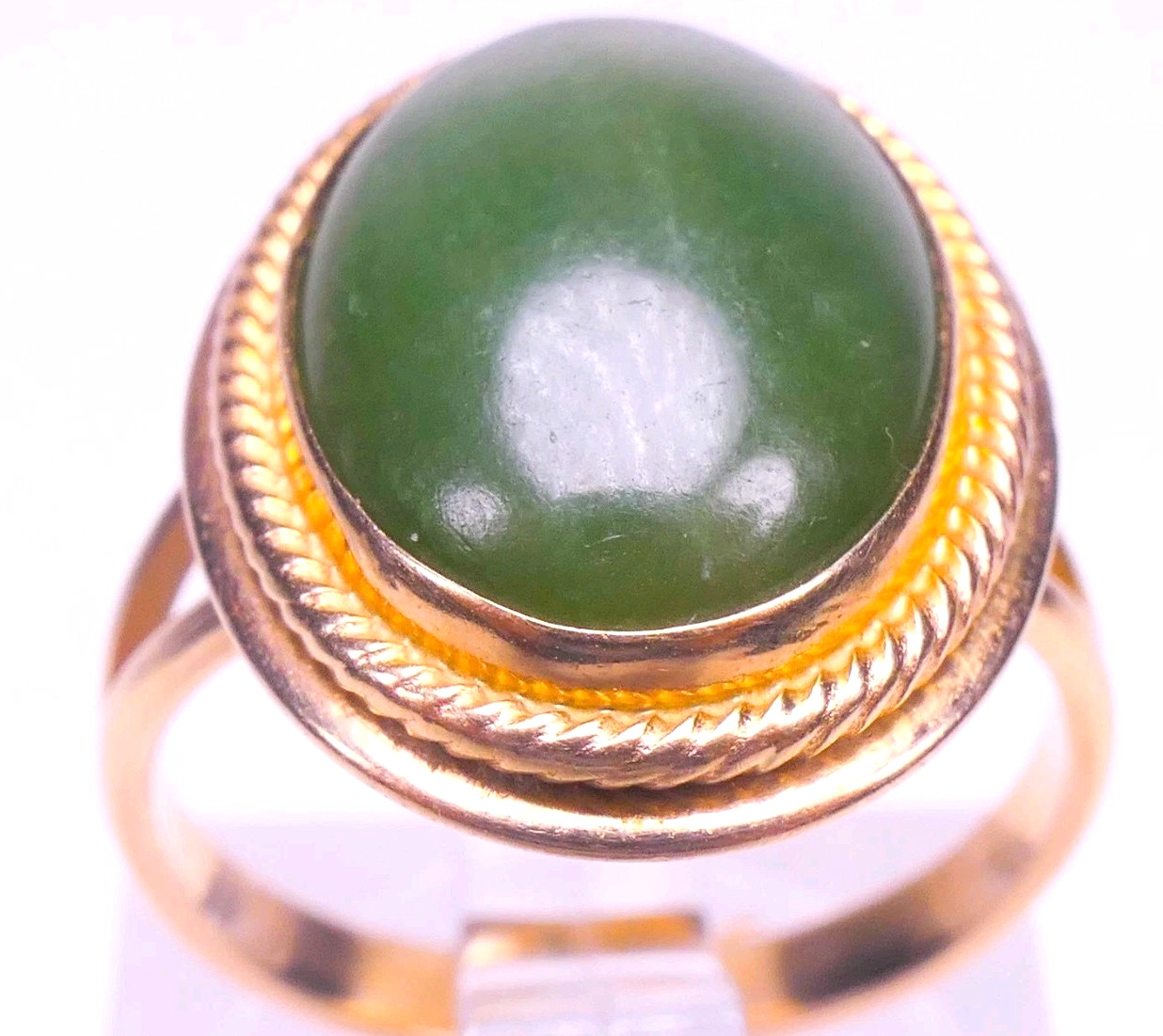14K Yellow Gold `13.3X9.7mm Oval Jade Cabochon Split Shank Ring Size 4.5 4.10g