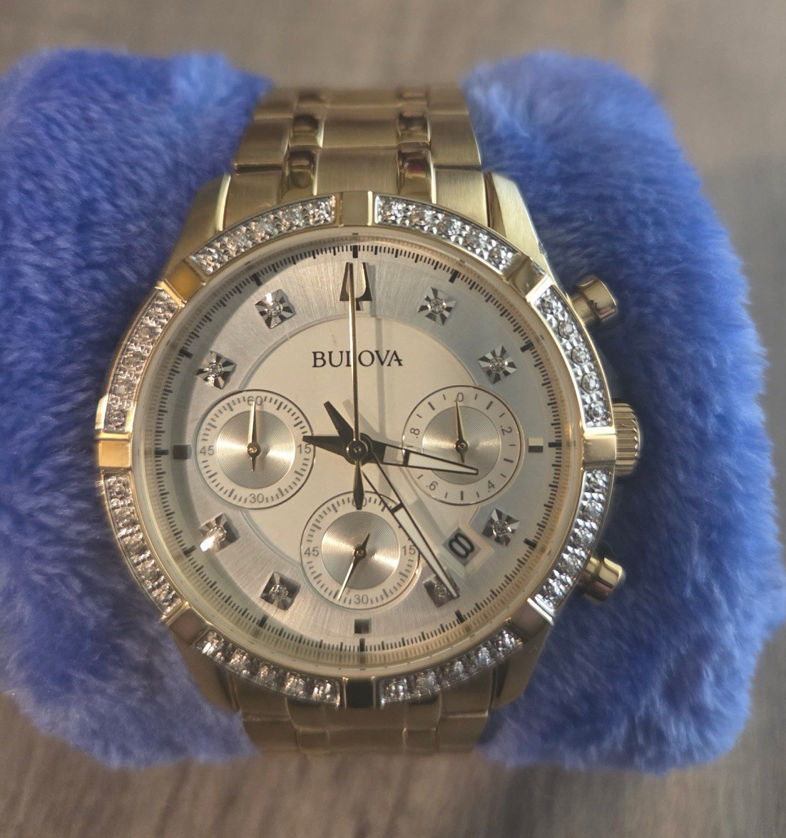 Bulova Men’s Classic Chronograph Men’s Watch 98E113