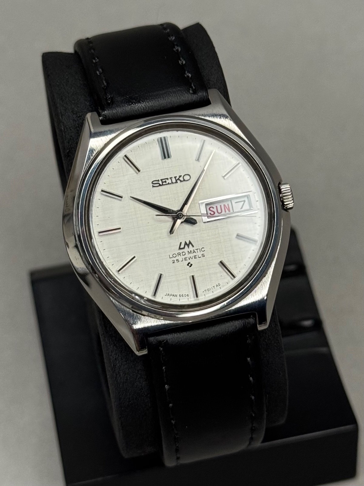 Rare Seiko LM 5606-7010 Lining Dial Silver Automatic Watch