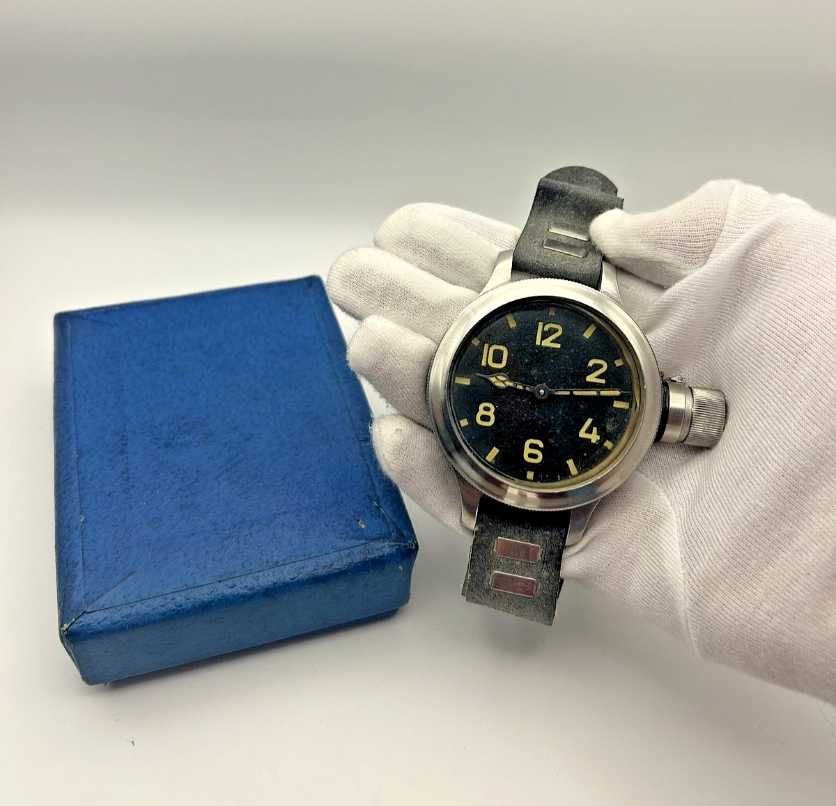 Zlatoust 191-ЧС Soviet Navy Diver Watch 60mm Serial 9924 Original Canteen Cover