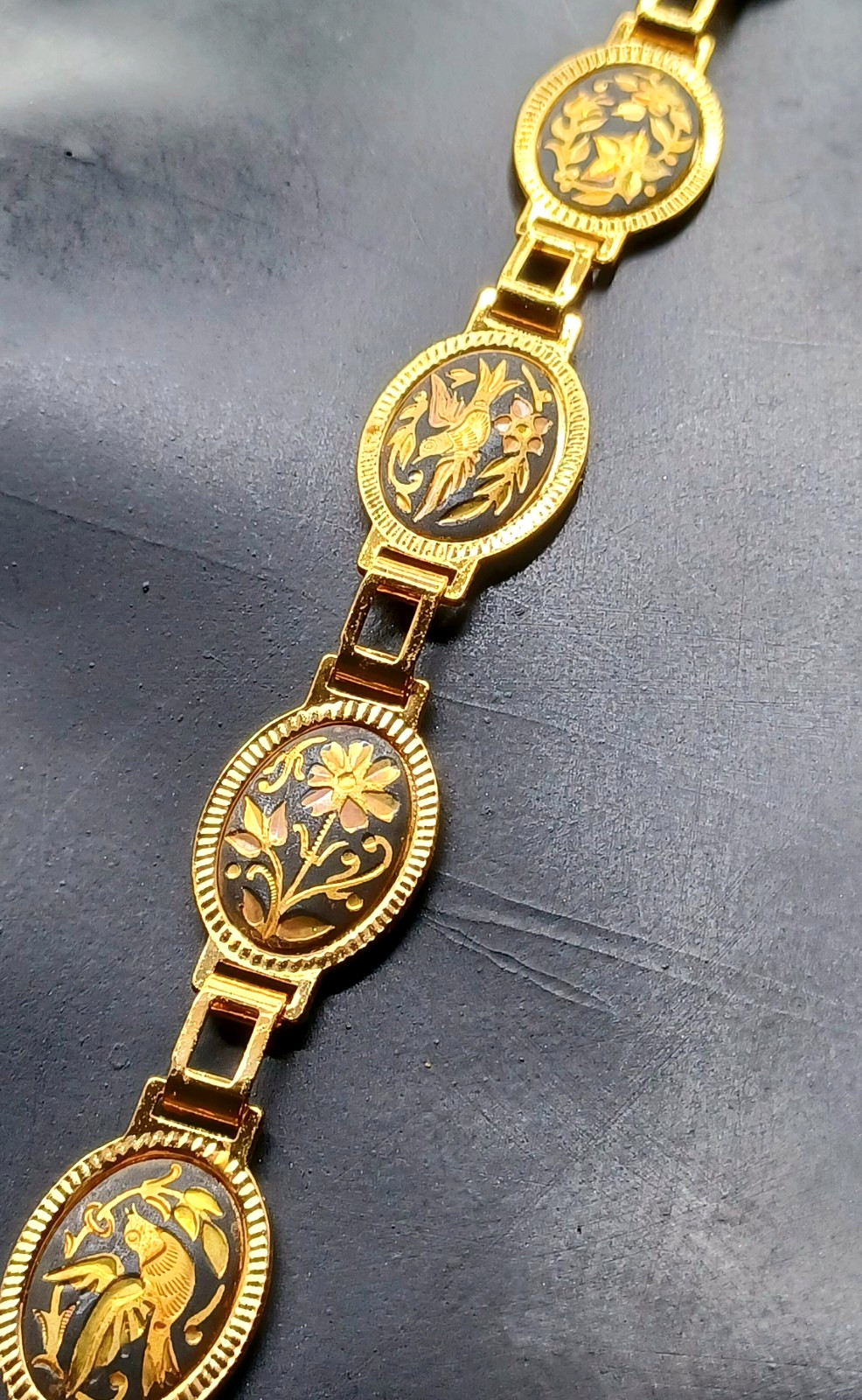 VTG Midas Damascene Bracelet Flower & Bird Black w/Gold Inlay Toledo, Spain8.25″