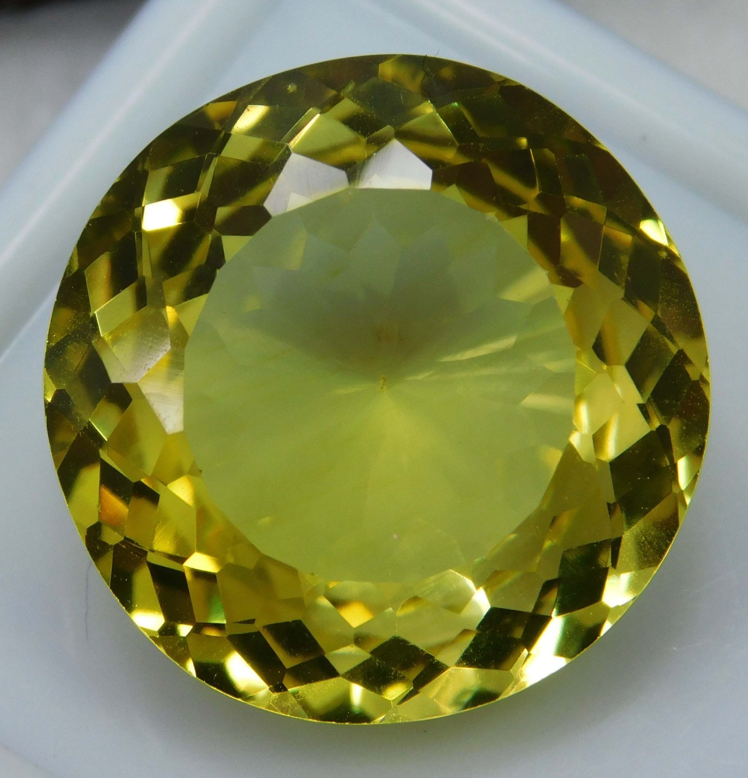 Certified 21.25 Ct Natural Ceylon Yellow Sapphire | Sri Lanka Origin | Loose Gem
