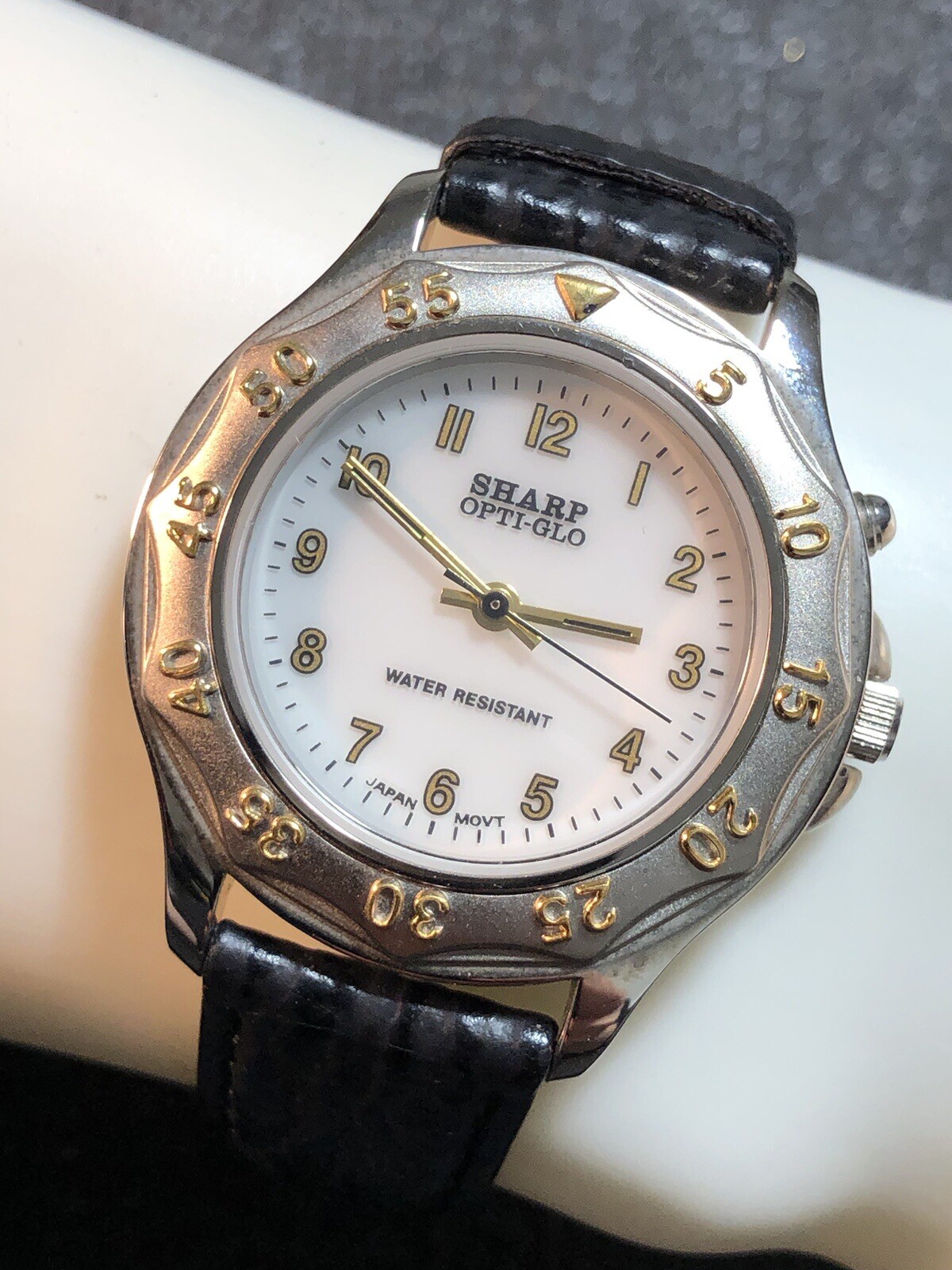 Vintage SHARP Opti-Glo Men Watch White Dial Silver Tone Fixed Bezel (read)