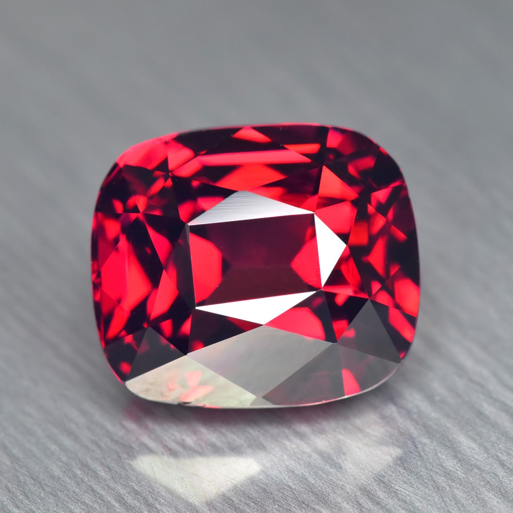 10.11Ct Incredible Unheated AAA+ Vivid Pink Rhodolite Garnet _Tanzania