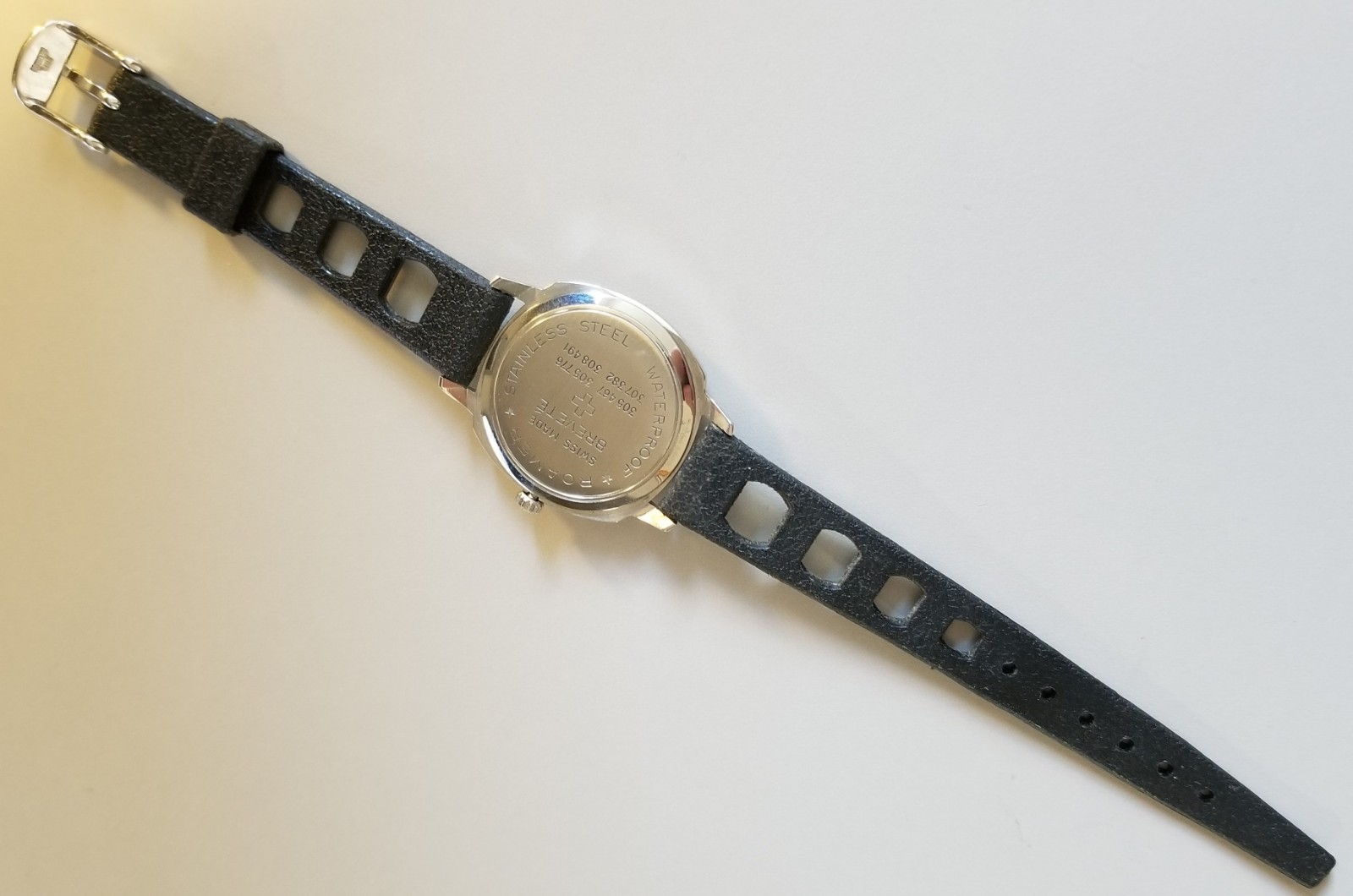 ROAMER 305 467 SWISS NOS 35 MM ST. STEEL CASE WIND UP MEN’S WATCH-ORIGINAL STRAP