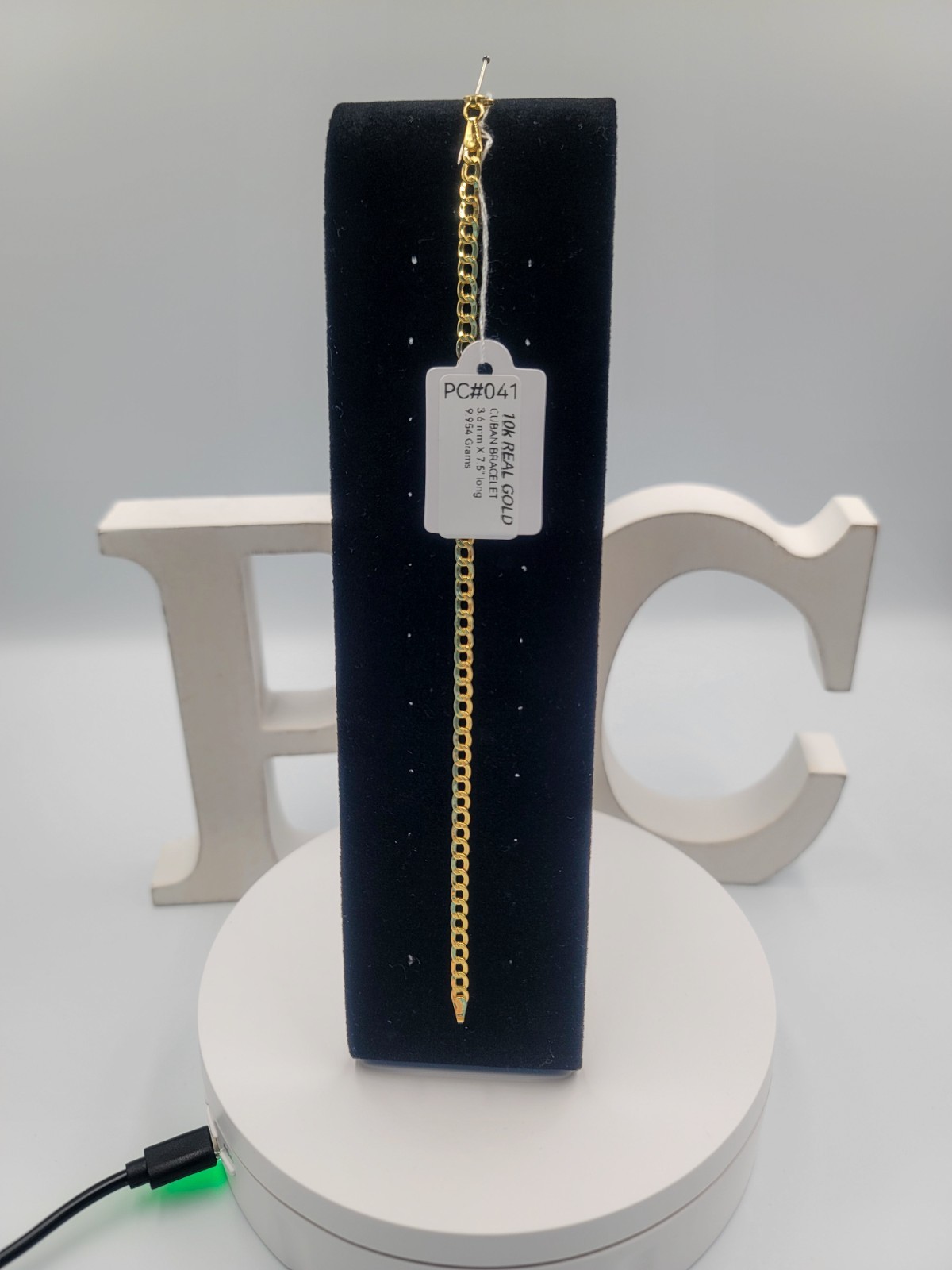 New 7.5″ Inch 10k Cuban Bracelet measuring 3.6 mm X 7.5″ long