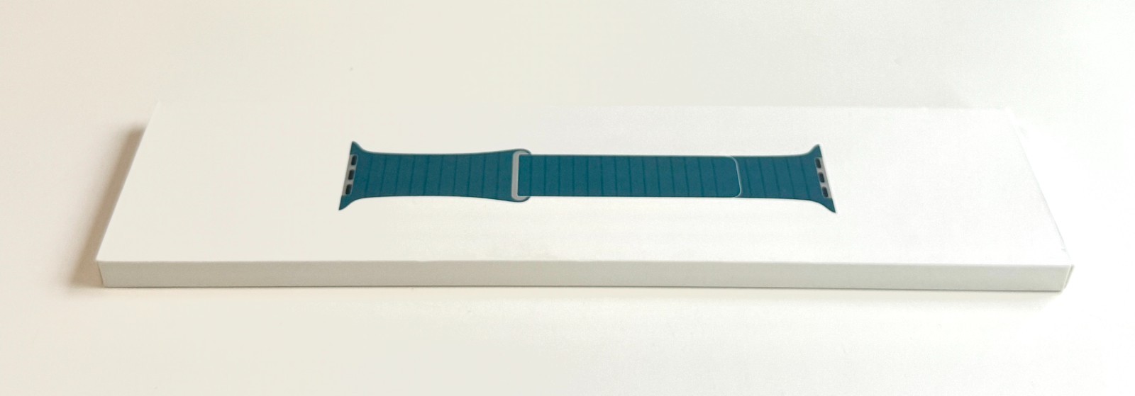 NEW Genuine Apple Brand Peacock Leather Loop Band Fit Watch Size M 44 45 46 49mm