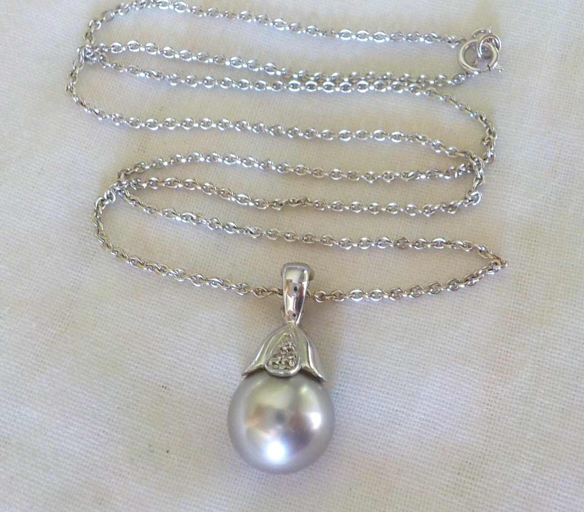 14K White Gold Drop Tahitian Pearl Diamond Necklace – 5.37 gms, 16.2 in, 10 mm