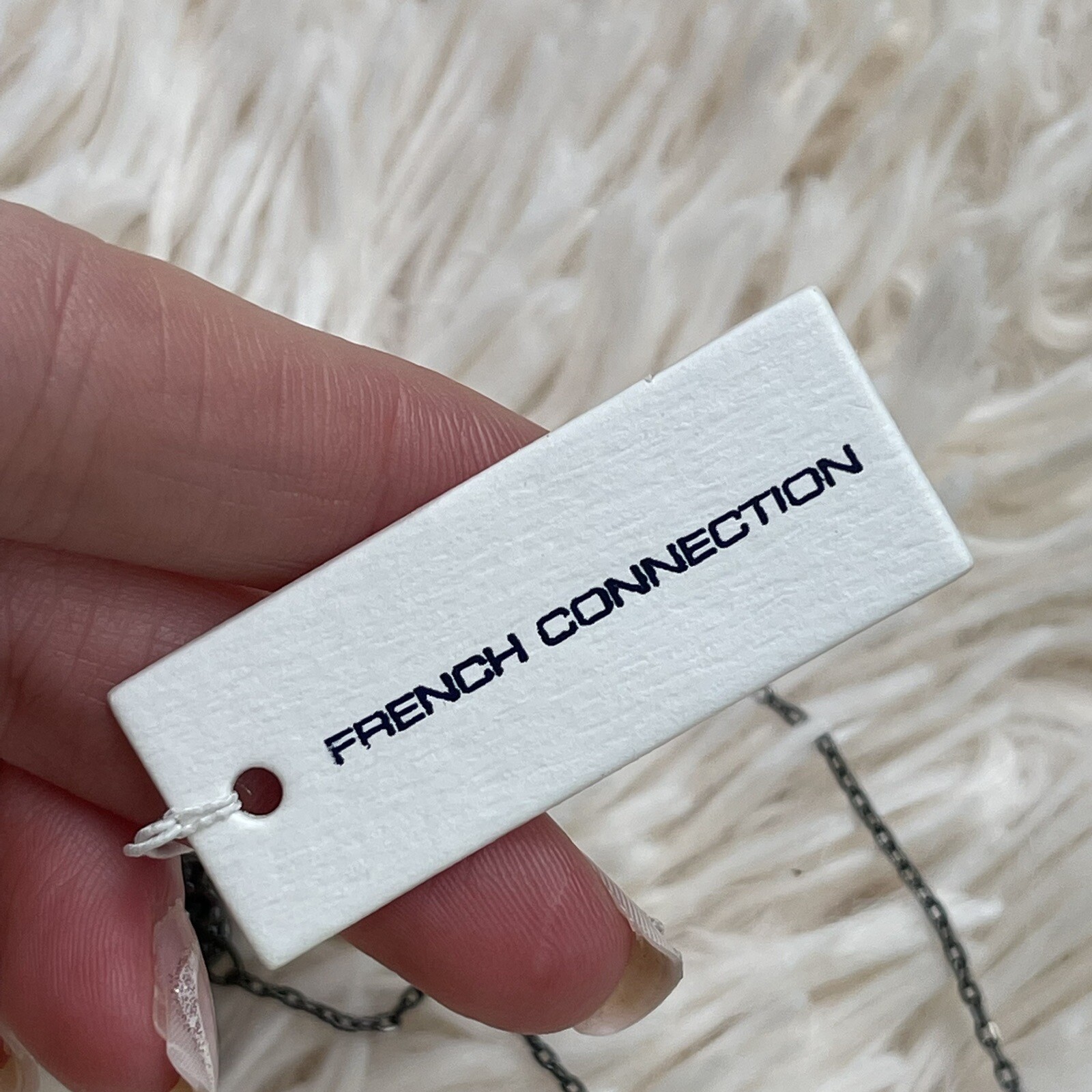 NWT French Connection Horizontal Black Tube Bar Pendant With 18” Chain