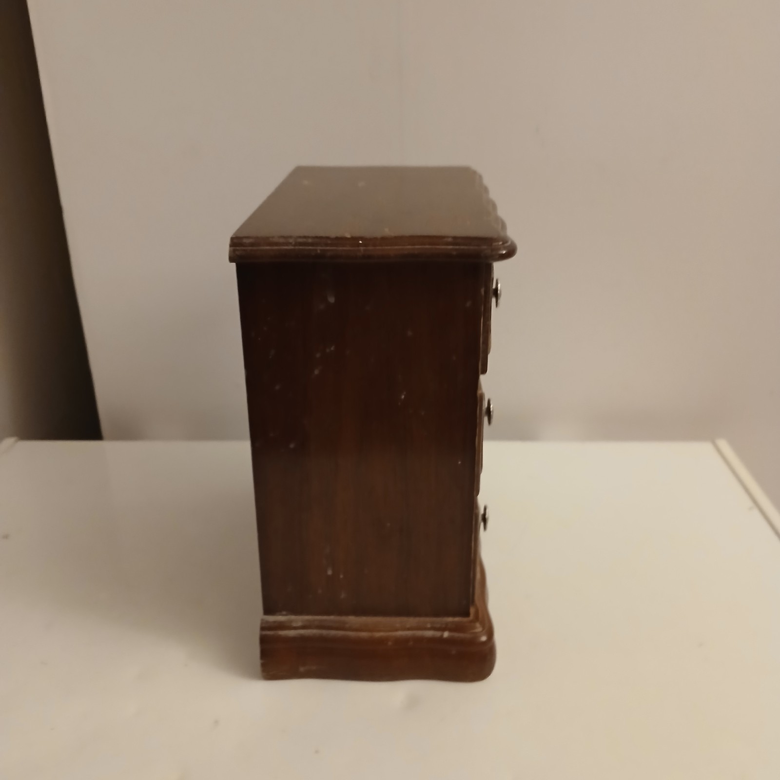 Vintage Ladies Walnut Finish Wooden Jewelry Box Stained Glass Mirror