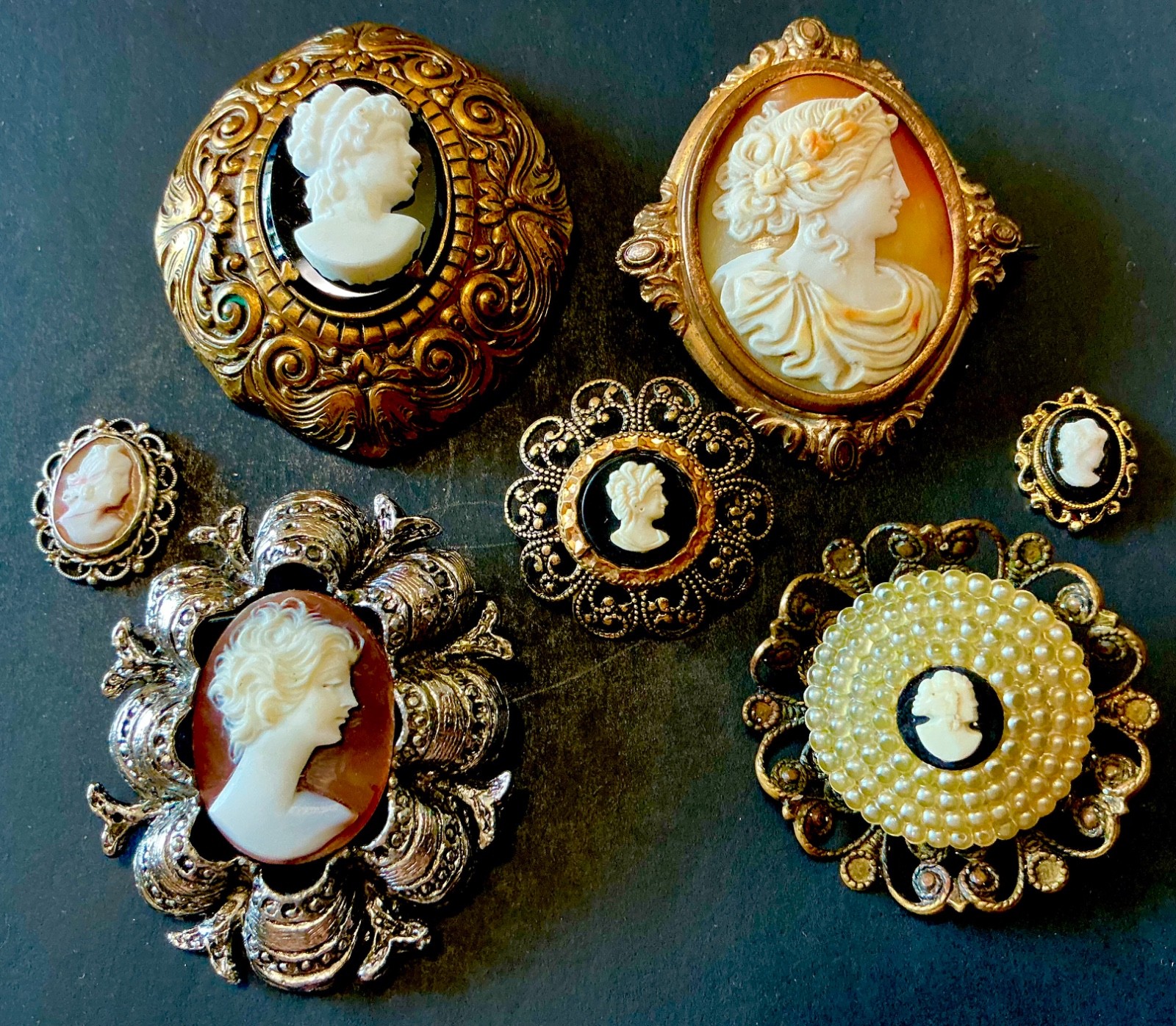 VTG CAMEO JEWELRY LOT RING EARRINGS NECKLACES BROOCHES BRACELET ETC 6-155