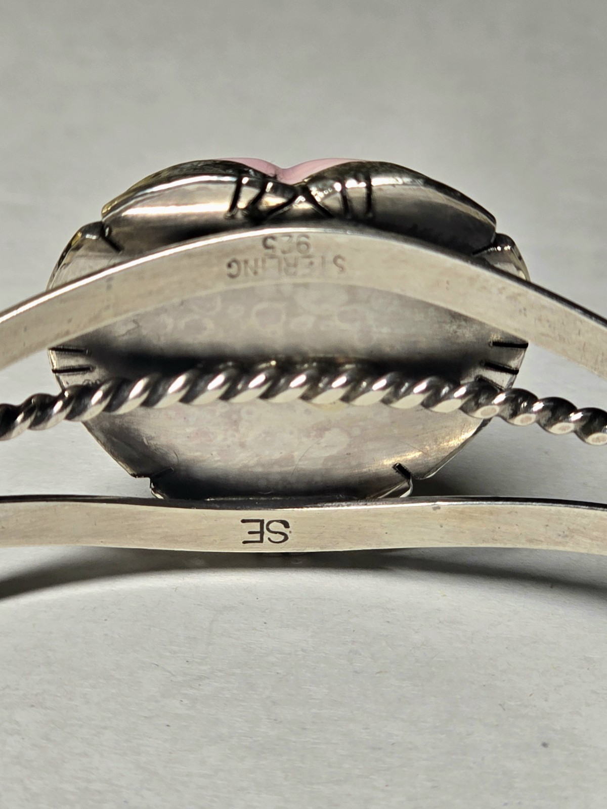 Navajo Sterling Silver Pink Conch Shell Heart Cuff Bracelet 925 Signed SE